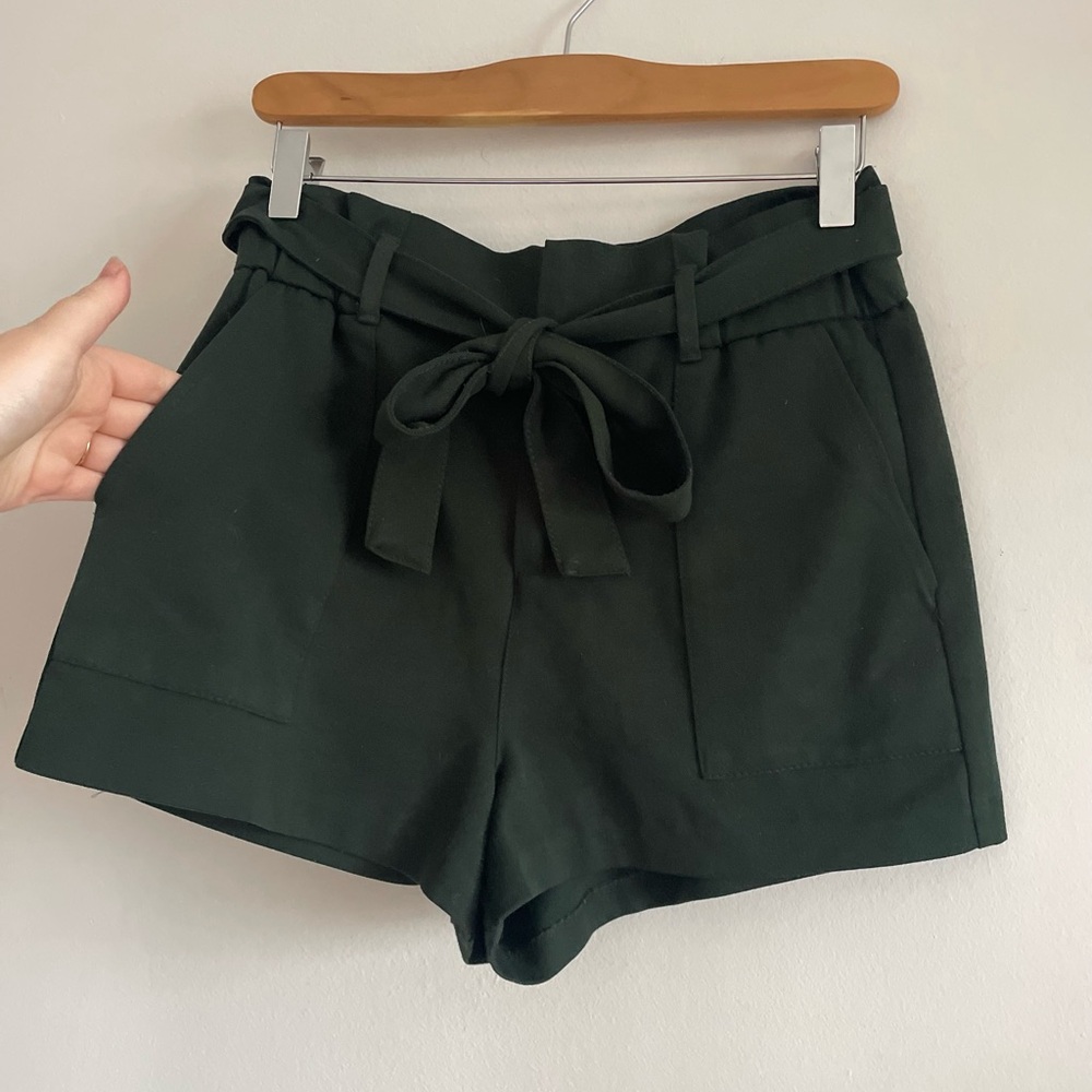Zara High-Waist Tie-Belt Preppy Girlboss Elevated Corp Shorts Dark Green Small